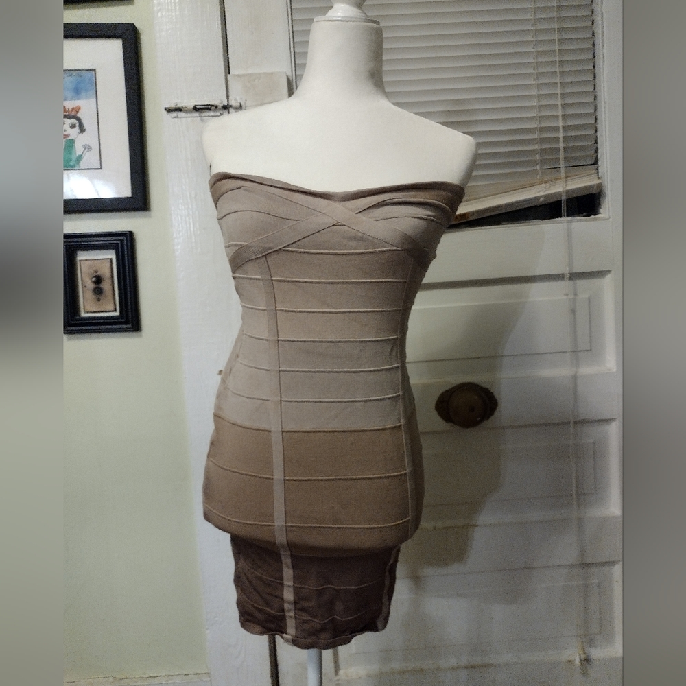 Multi tone maxi dress by bebe